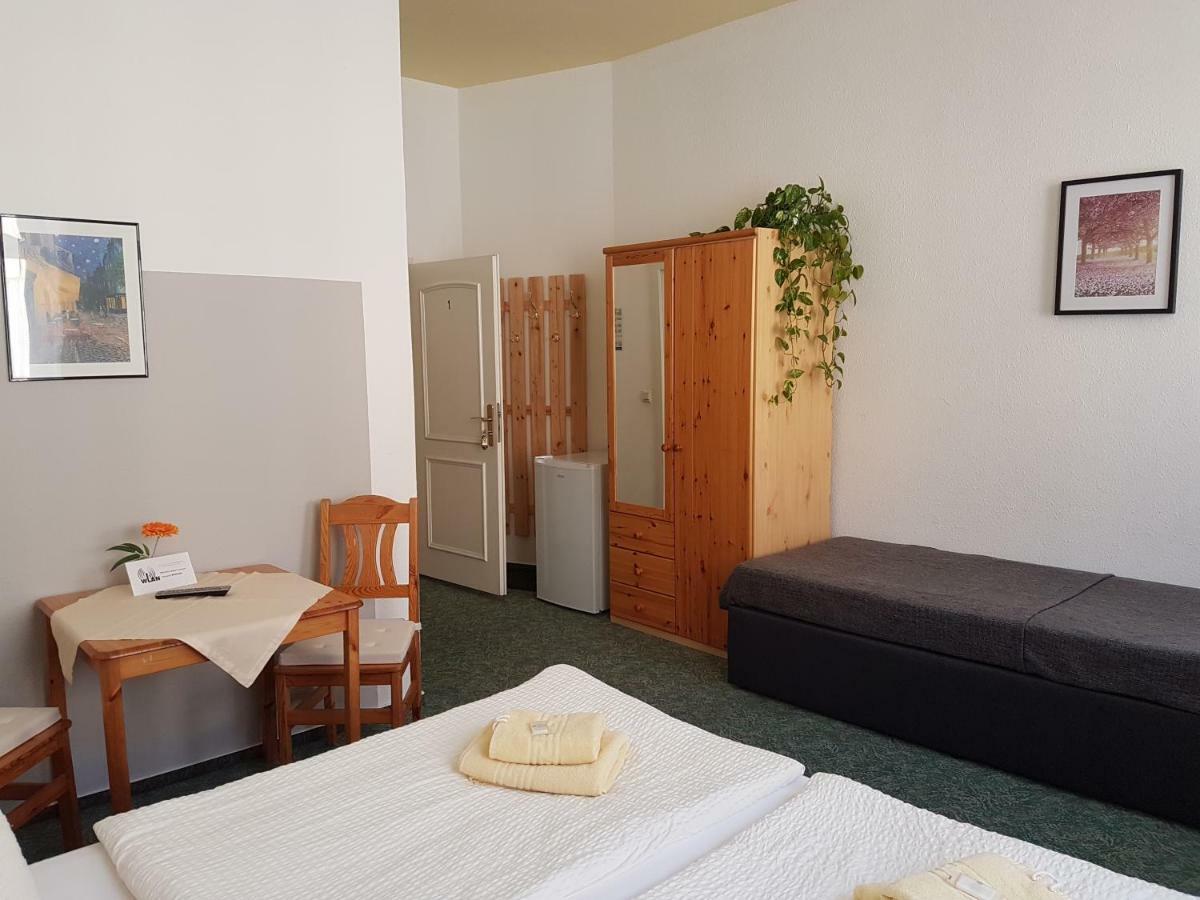 Pension Zum Birnbaum Brandenburg  Exteriör bild